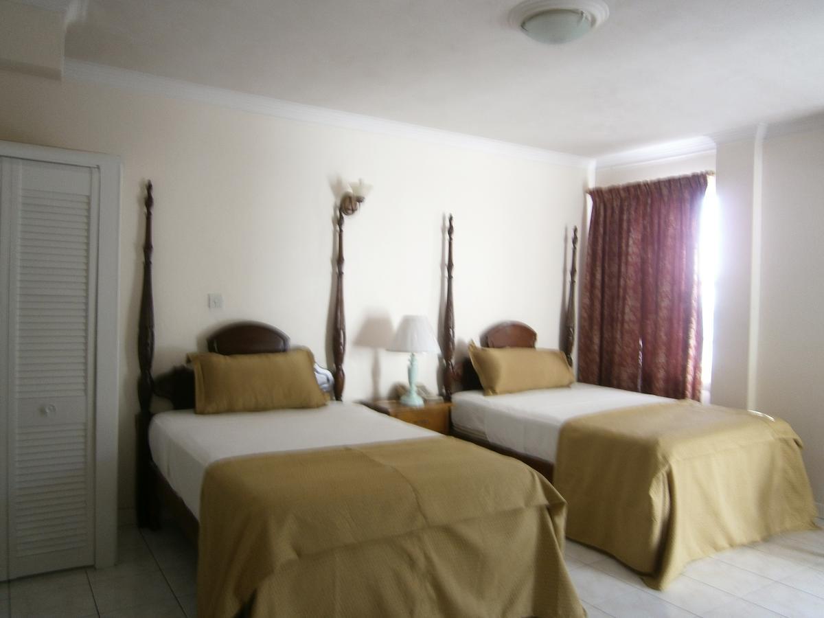 Whispering Bamboo Cove Resort Belfast 외부 사진